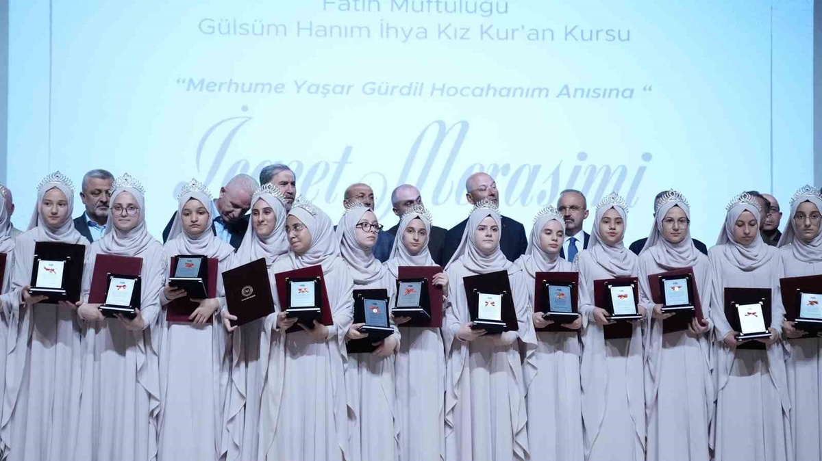 33 Hafız İçin İcazet Merasimi