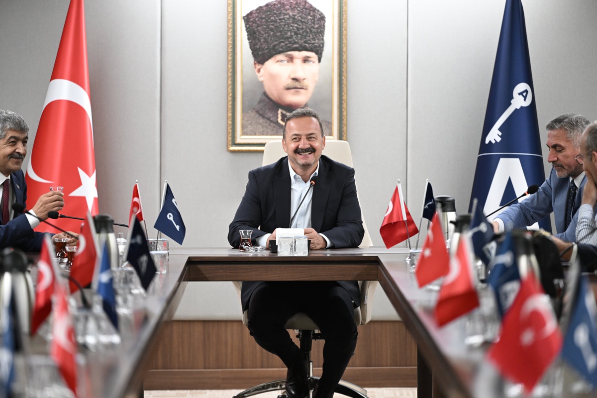 Ağıralioğlu, İş İnsanları ile Buluştu