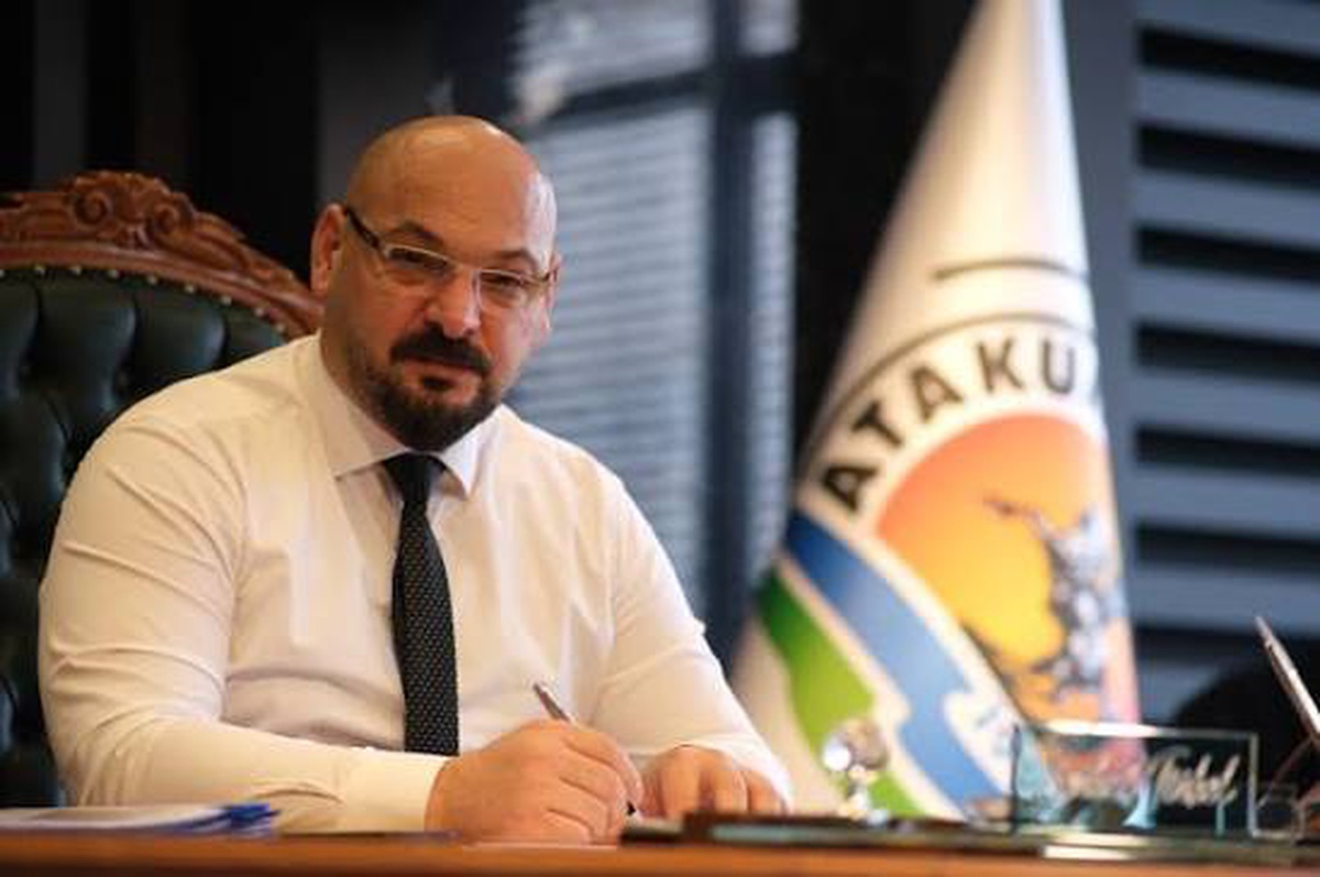 Atakum Belediye Başkanı Serhat Türkel, YENİ Parti\'ye katıldı