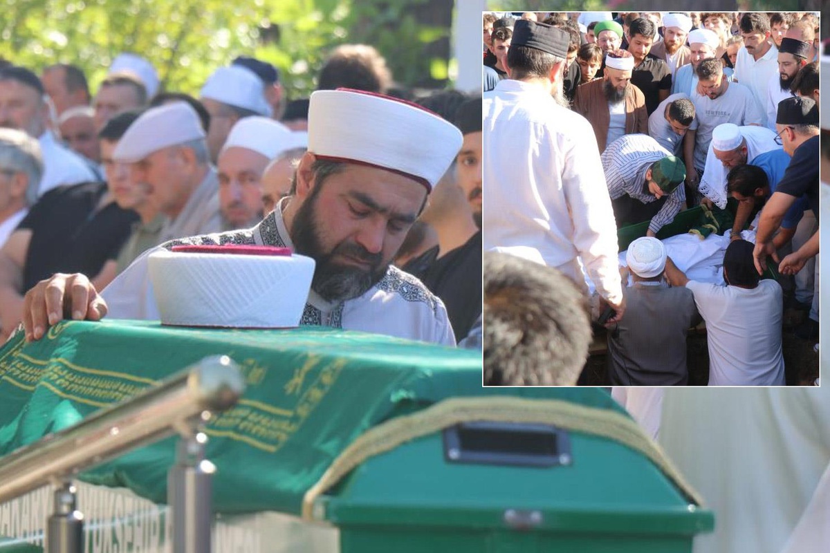 İmam babanın en zor görevi! Askerlik çağındaki oğlunun cenaze namazını kıldırdı