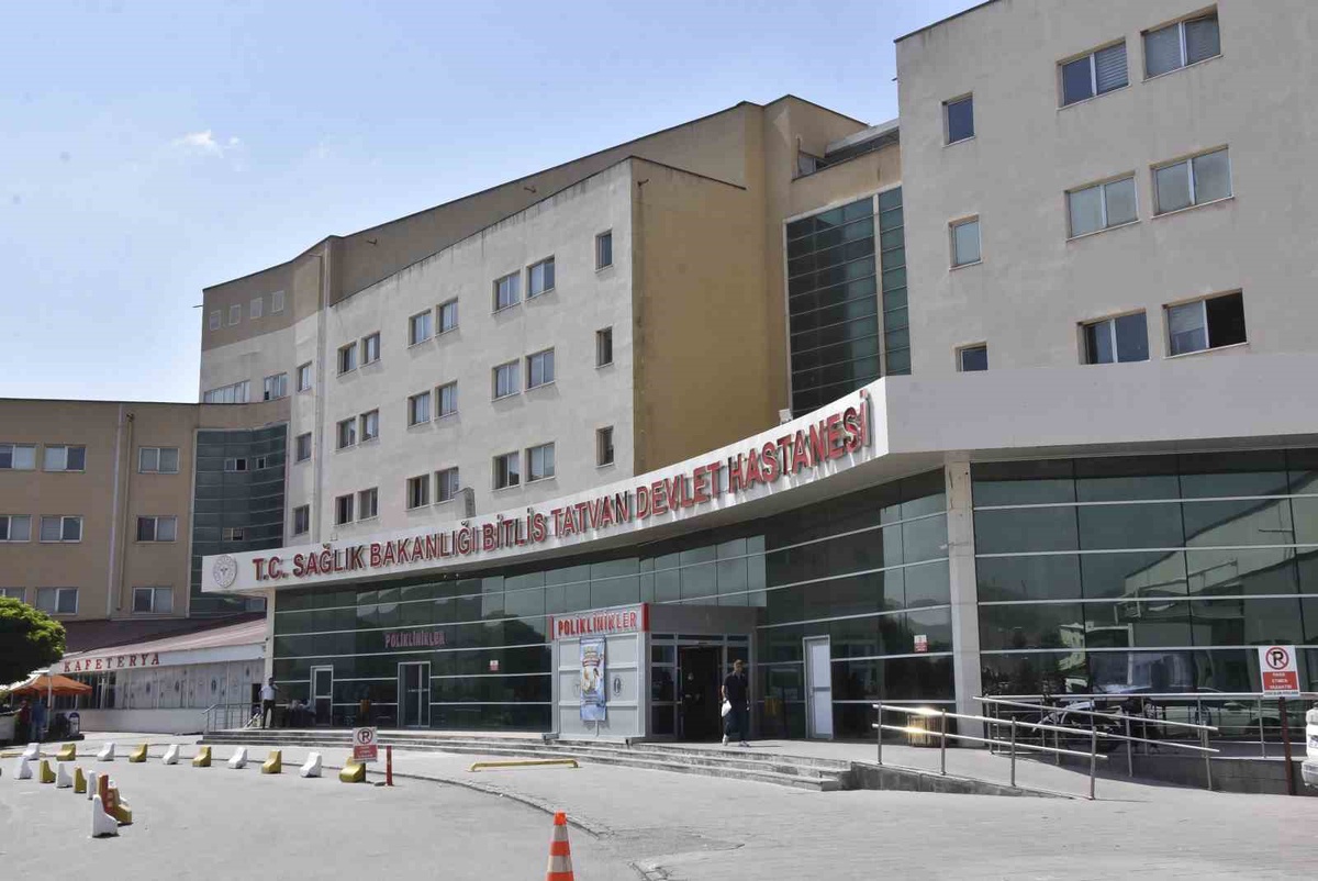 Ahlat\'ta İlk Mekanik Pıhtı Temizleme Başarısı