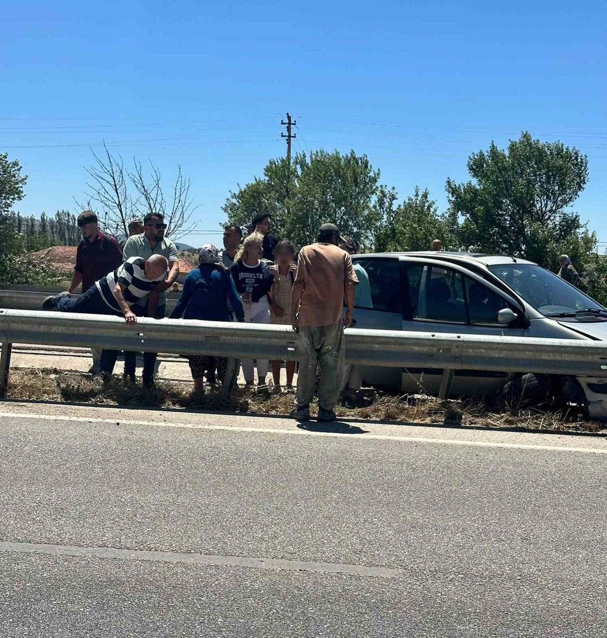 Burdur\'da Kaza: 6 Aile Üyesi Yaralandı