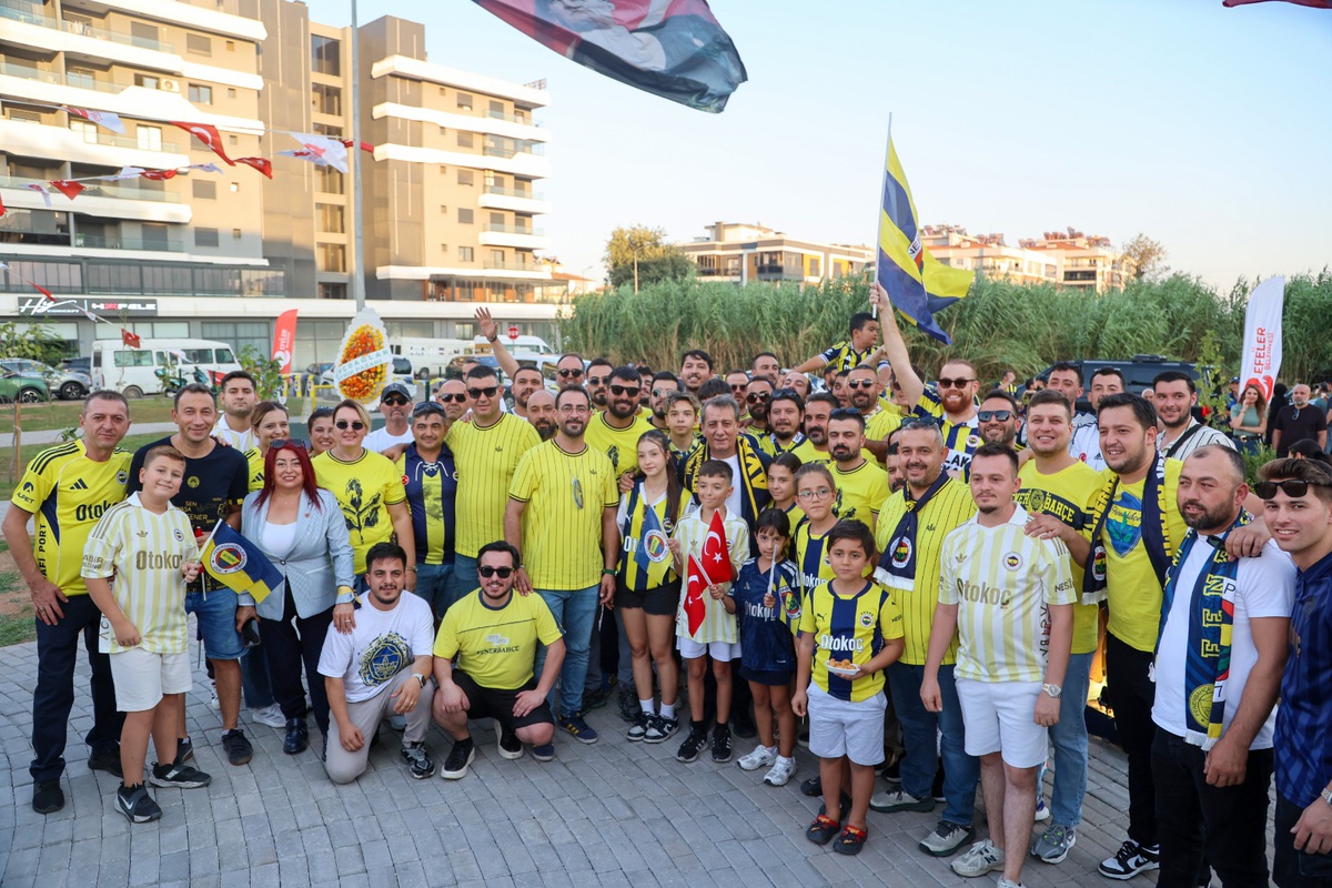 Efeler\'de Fenerbahçeliler Parkı hizmete açıldı