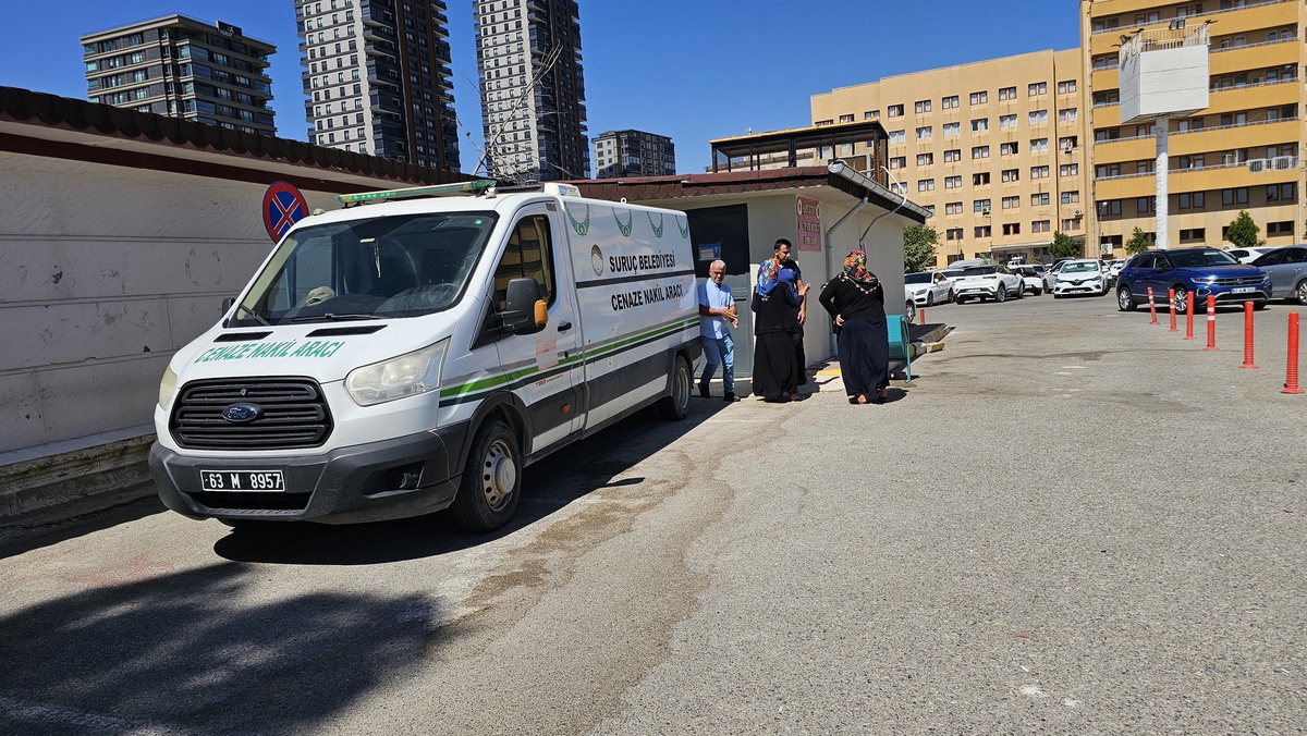 Yakınları banyoya girince acı manzarayla karşılaştı