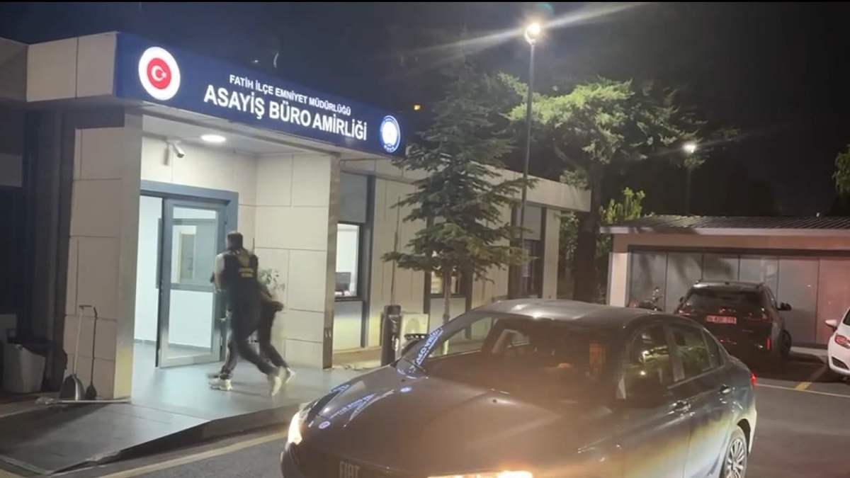 Fatih\'te Silahlı Saldırı: Saldırgan Yakalandı