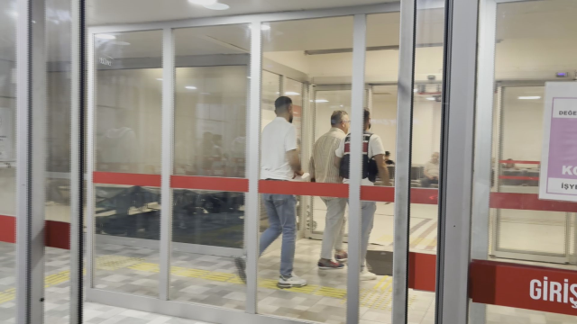 Gazeteci Cem Küçük gözaltına alındı
