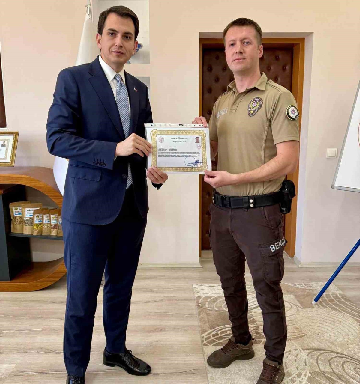 Hisarcık\'ta Emniyet Personeline Başarı Belgeleri