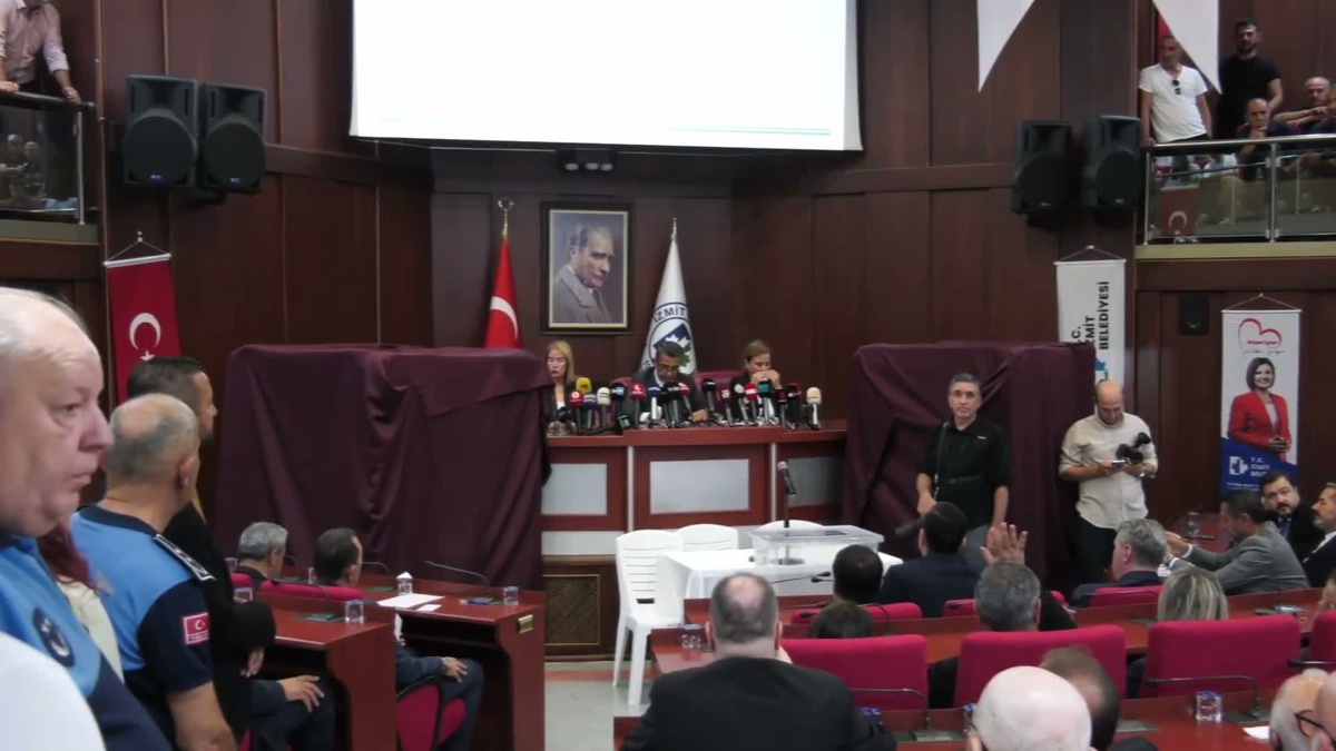 İzmit Belediye Başkanvekili seçimini CHP’li Lütfü Obuz kazandı