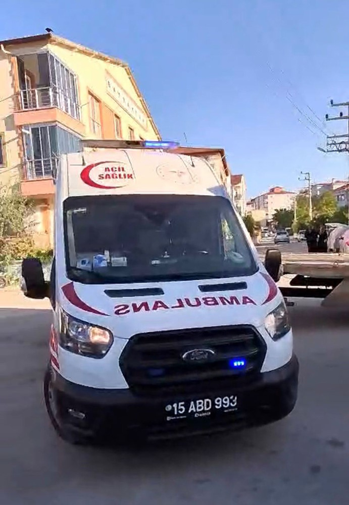 Kamyonet Onarırken Yaralandı