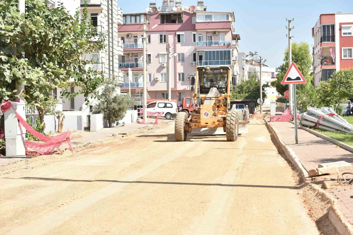 Kepez Belediyesi, Kuzeyyaka’da ulaşım konforunu artırıyor
