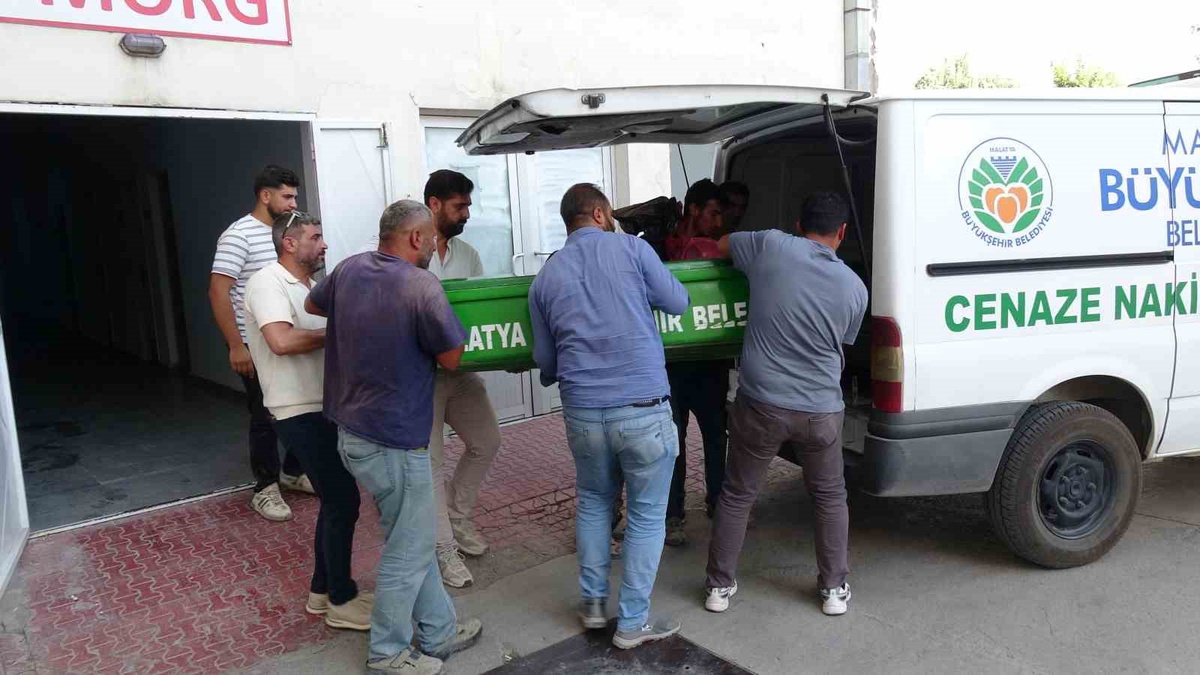 Malatya\'da Göçük: 2 İşçi Hayatını Kaybetti