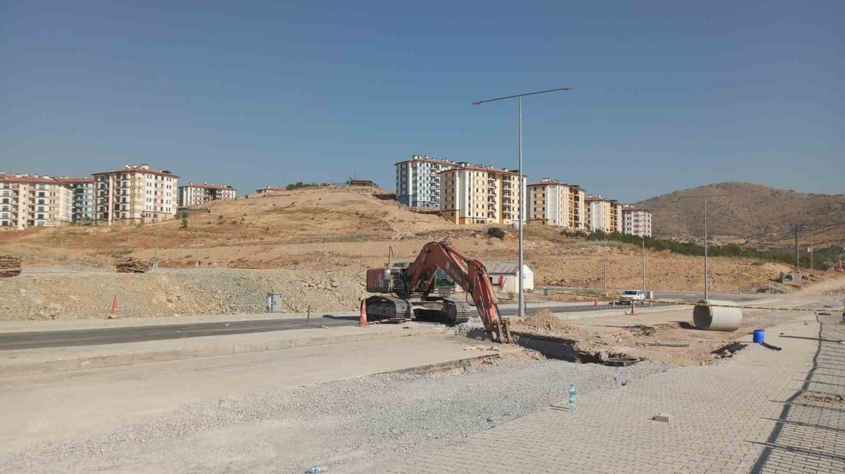 Malatya\'da Göçük: 2 İşçi Toprak Altında Kaldı