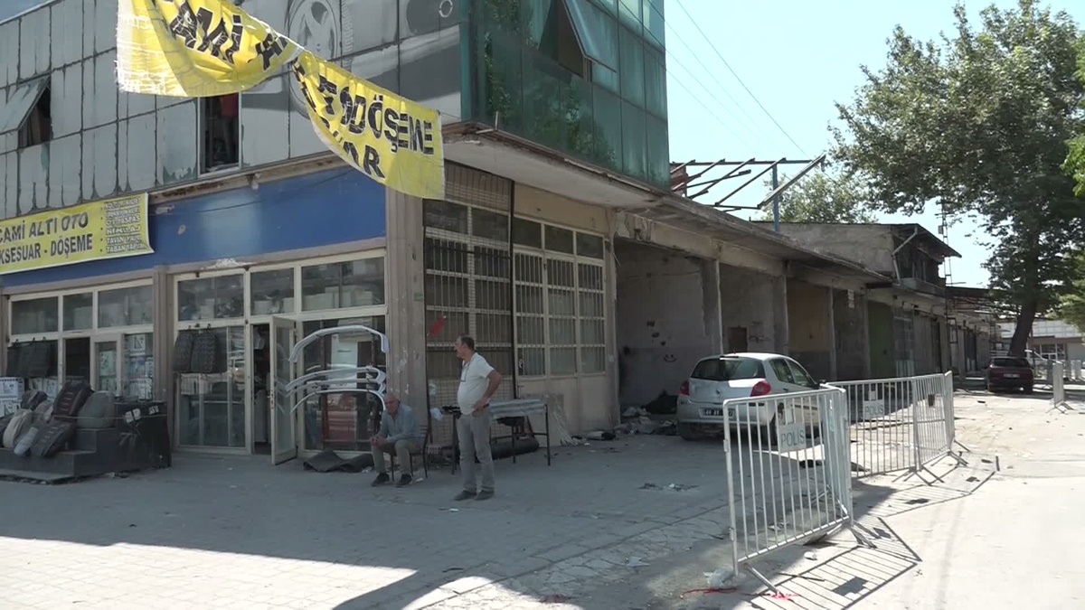 Malatya Küçük Sanayi Sitesi\'nde 66 esnaf kepenk kapattı: "Yer bulamayan vergi levhasını iptal ediyor"
