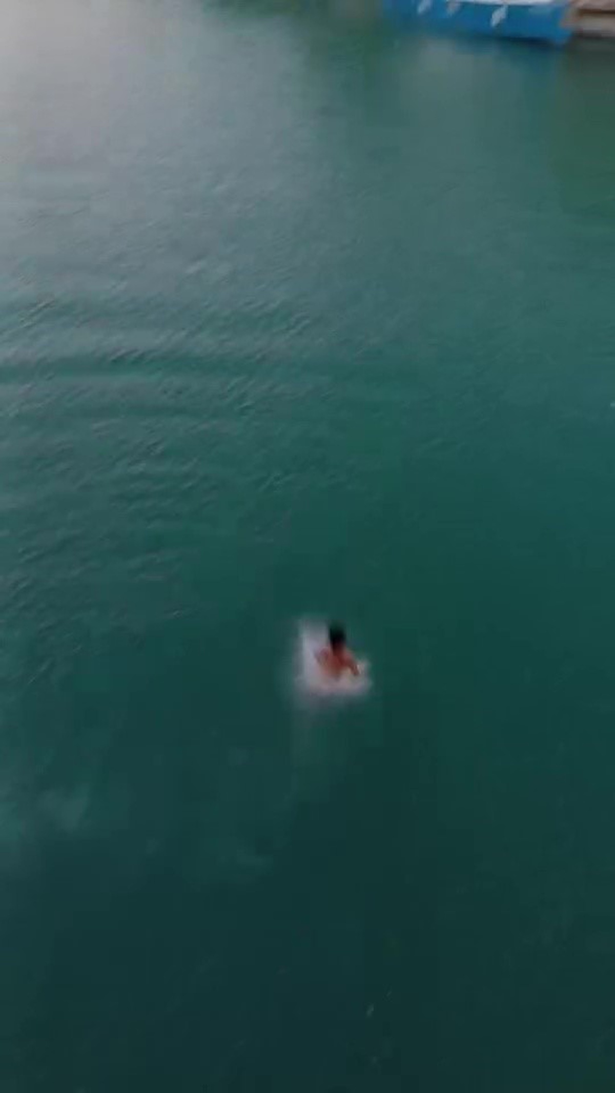 Manavgat\'ta Gençlerin Tehlikeli Köprü Atlayışı