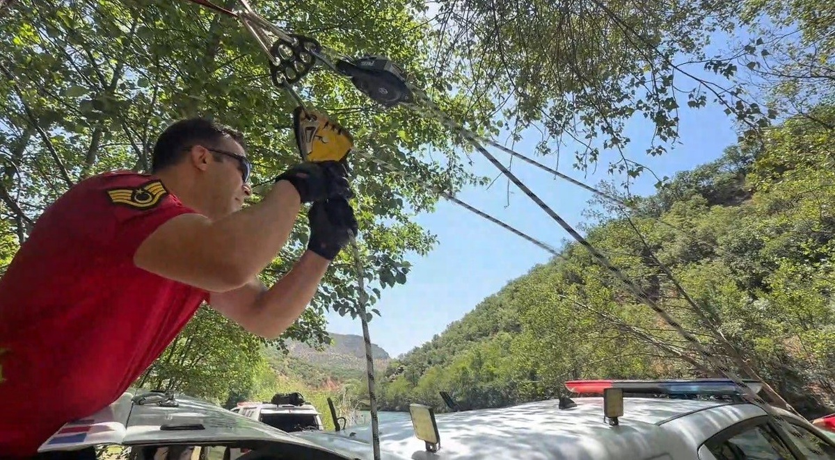 Tunceli\'de Su Altı Kurtarma Tatbikatı