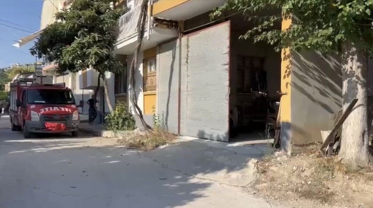 Osmaniye’de odunluk yangını eve sıçramadan söndürüldü