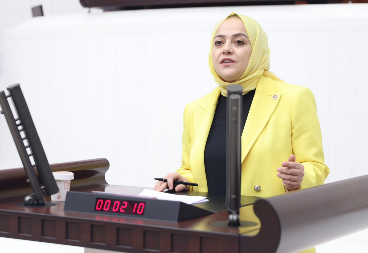 Gelecek Partisi Kapatıldı