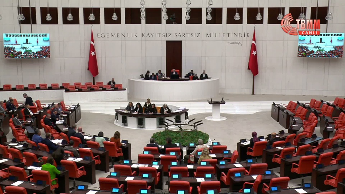 TBMM Genel Kurulu\'nda belediye operasyonları tartışması