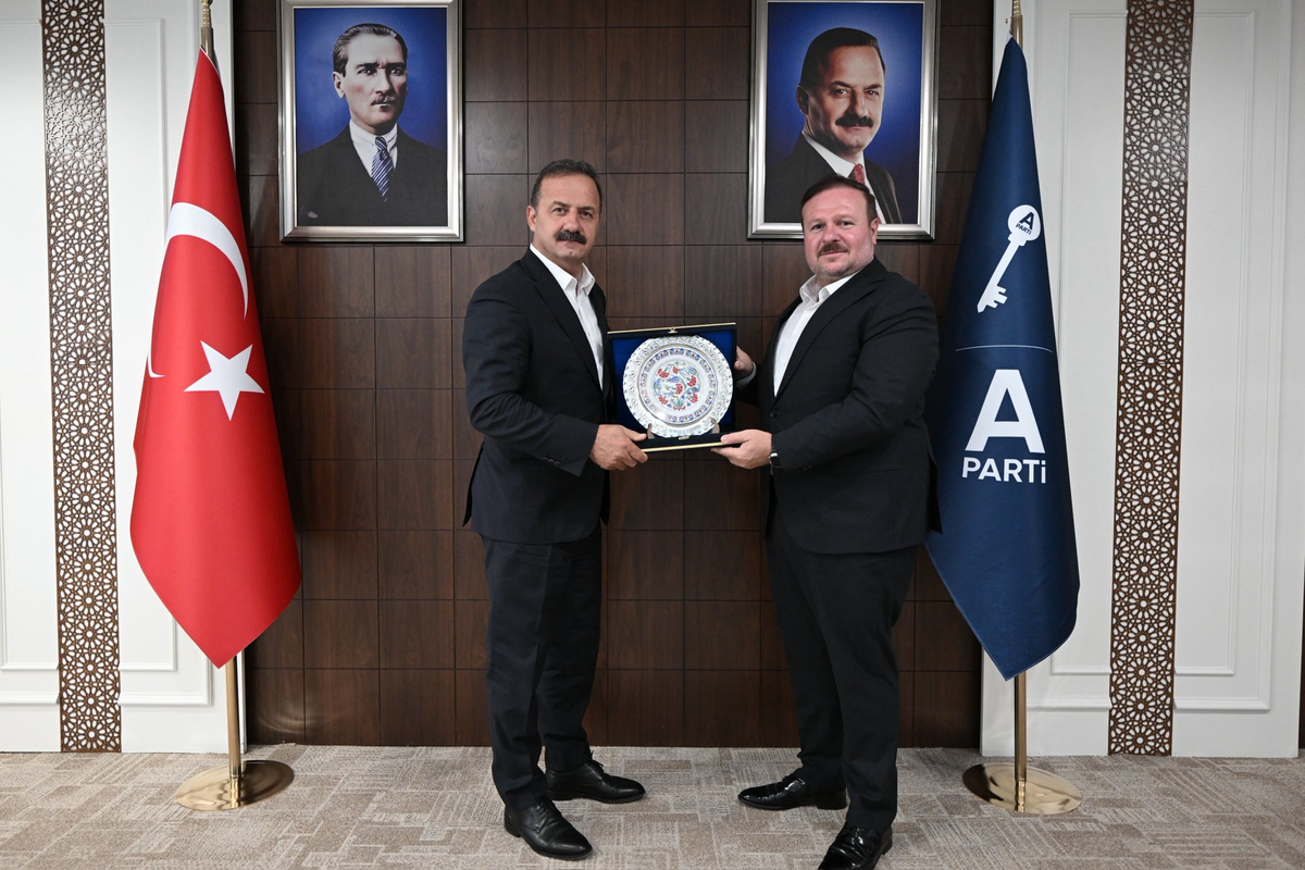 Anahtar Parti Tekstil Sorunlarını Görüştü