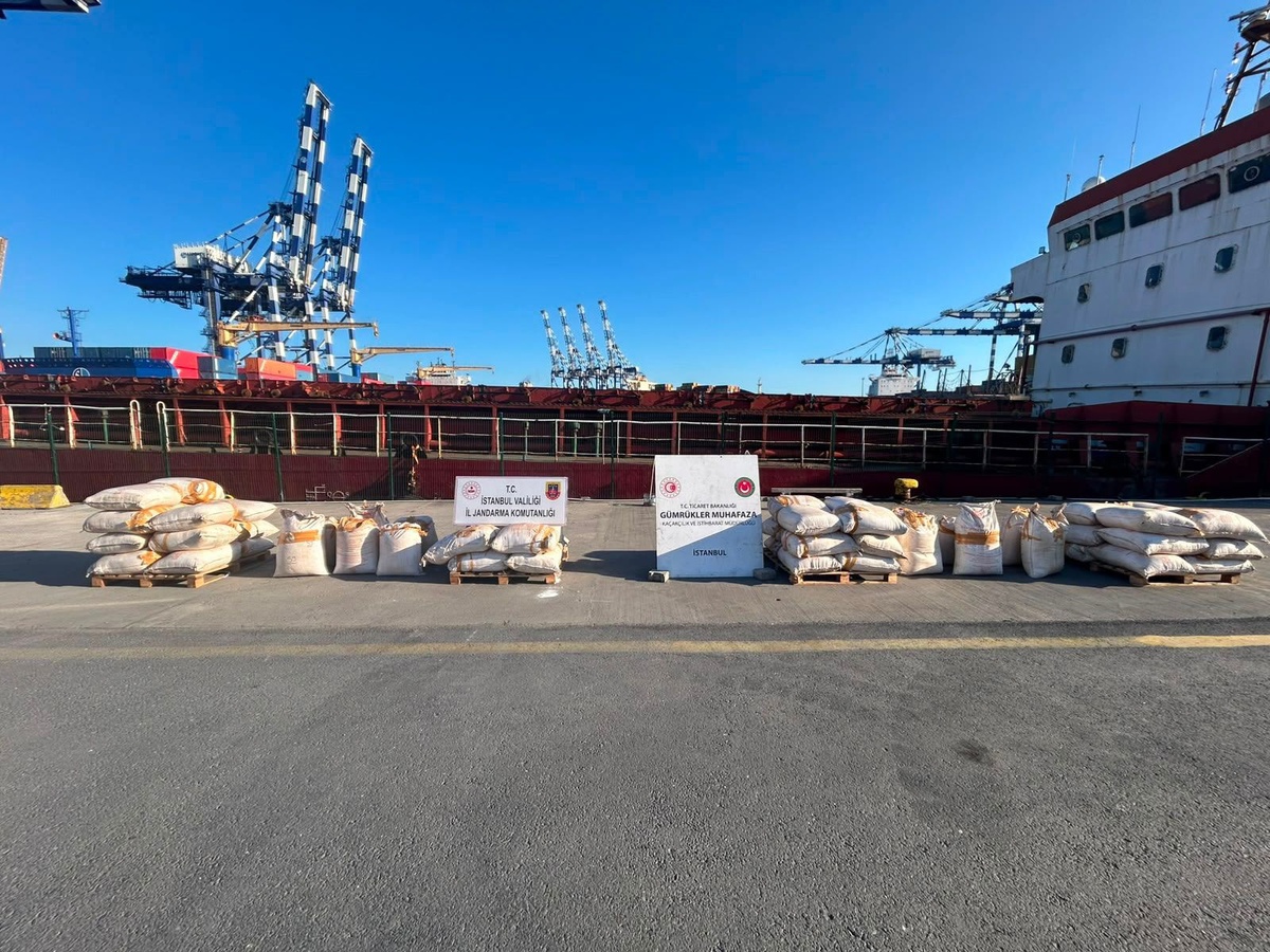 Ambarlı Limanı\'nda 3 Ton Uyuşturucu Ele Geçirildi