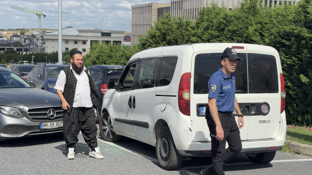 Arnavutköy'de olaylı nikah: Ailenin engel olmak istediği evlilik polis eşliğinde gerçekleşti