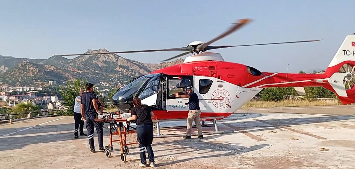 Tunceli\'de Yürüyüşte Ayağı Kırılan Kadın Kurtarıldı