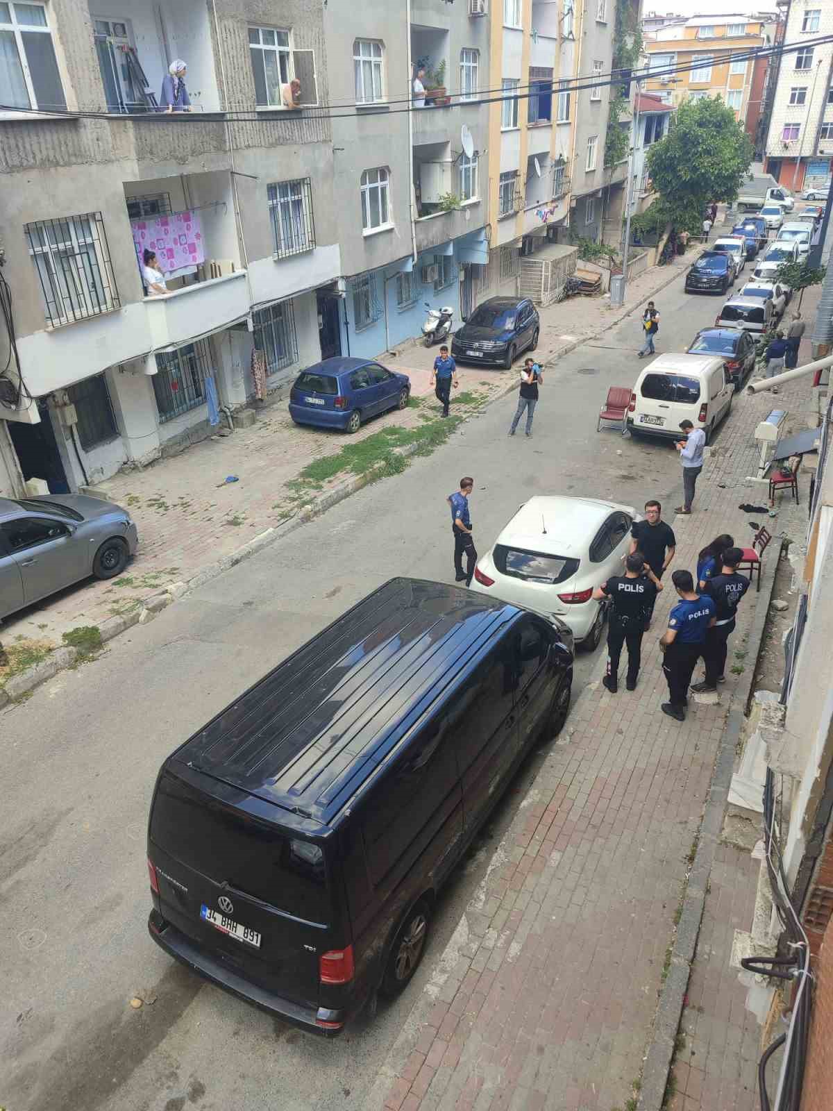 Bağcılar\'da Silahlı Saldırı: Bir Yaralı
