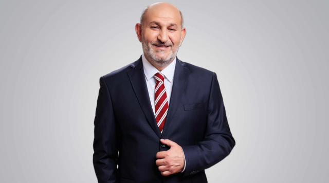 Belediye başkanı tapu müdürüne kızdı, bina önünde kazı çalışması başlattı