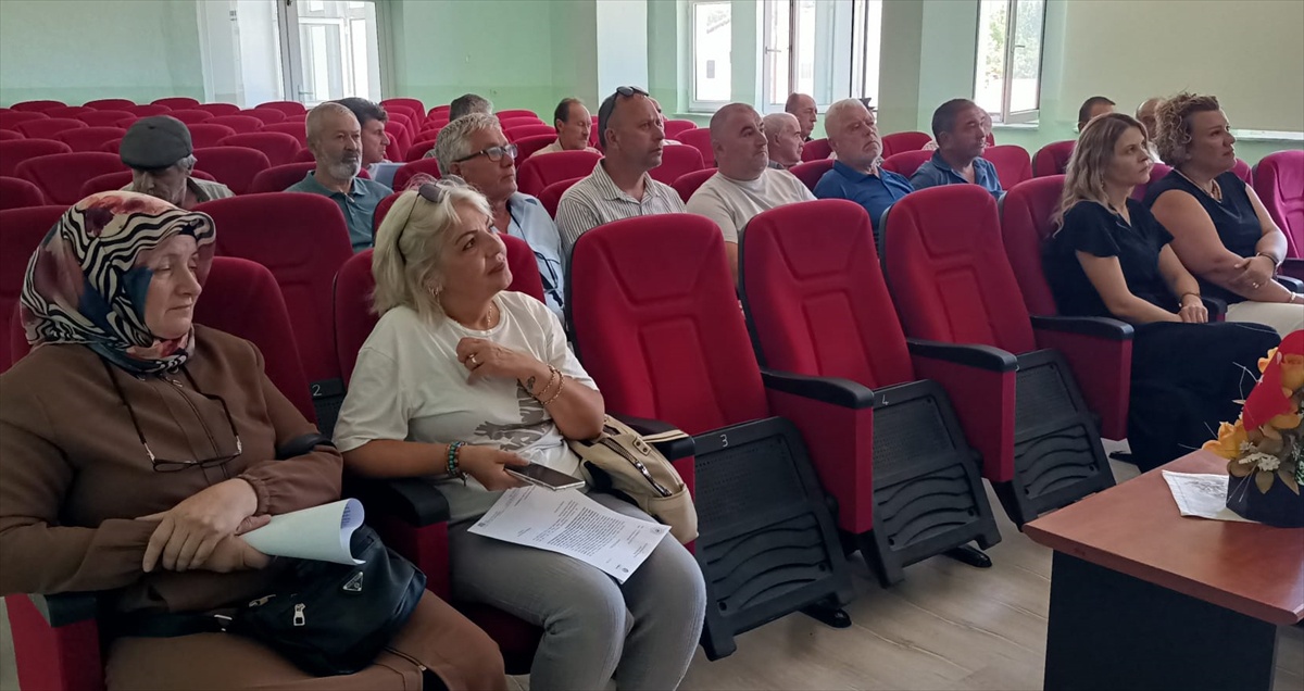 Pazaryeri\'nde Muhtarlara İmar Toplantısı