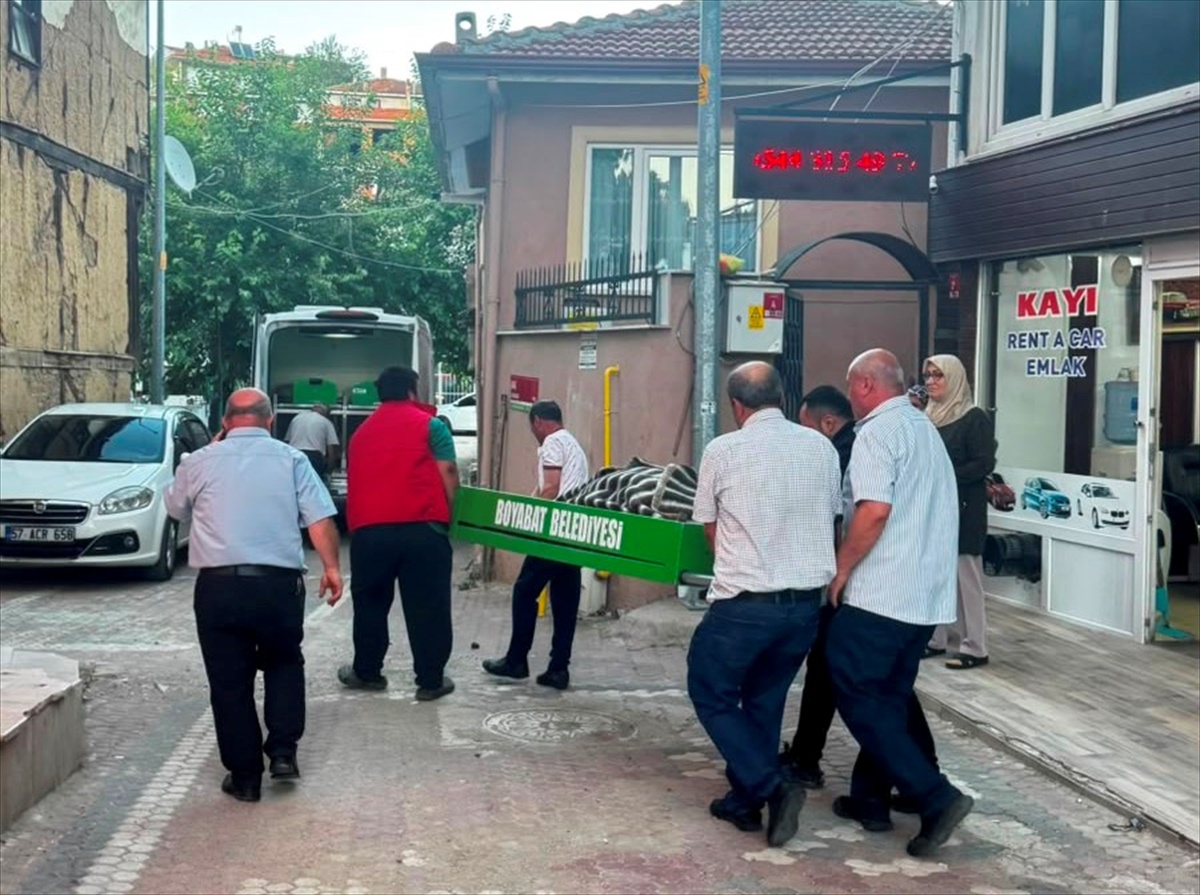 Boyabat\'ta Yalnız Kadın Evinde Ölü Bulundu
