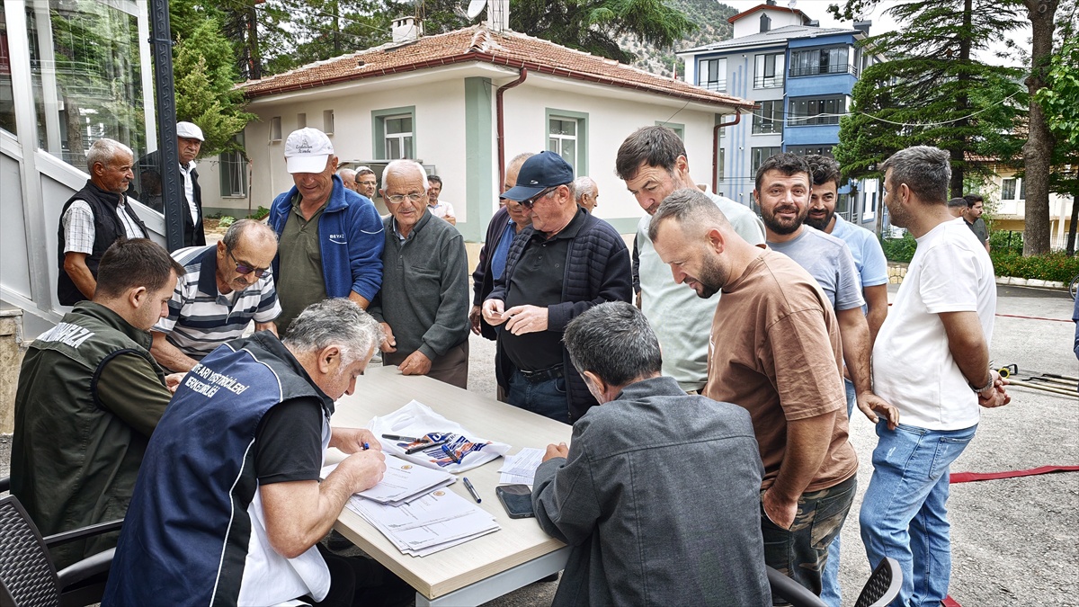 Bozkır\'da Arıcılara Yangın Eğitimi