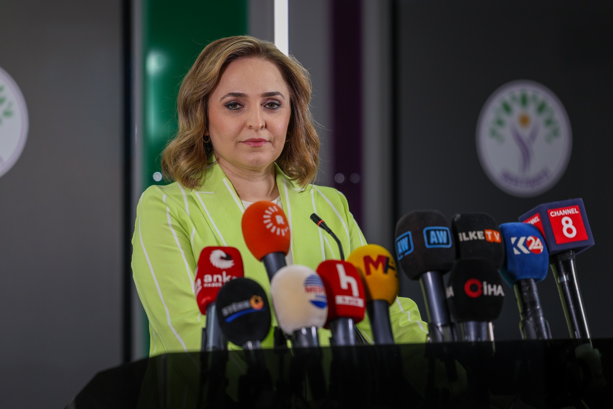 Ayşegül Doğan\'dan Yasa Açıklamaları
