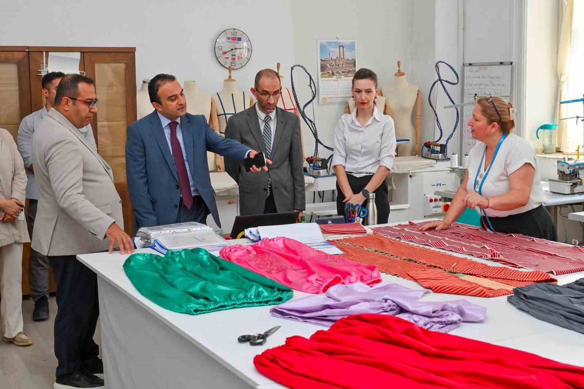 Menteşe\'de Hayat Boyu Öğrenme Toplantısı Yapıldı