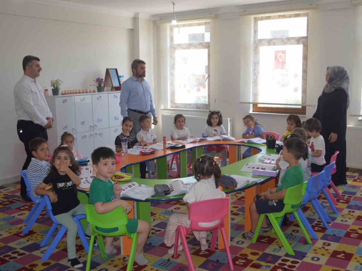 Müftü Ceylan, Kur\'an Kursunu Ziyaret Etti