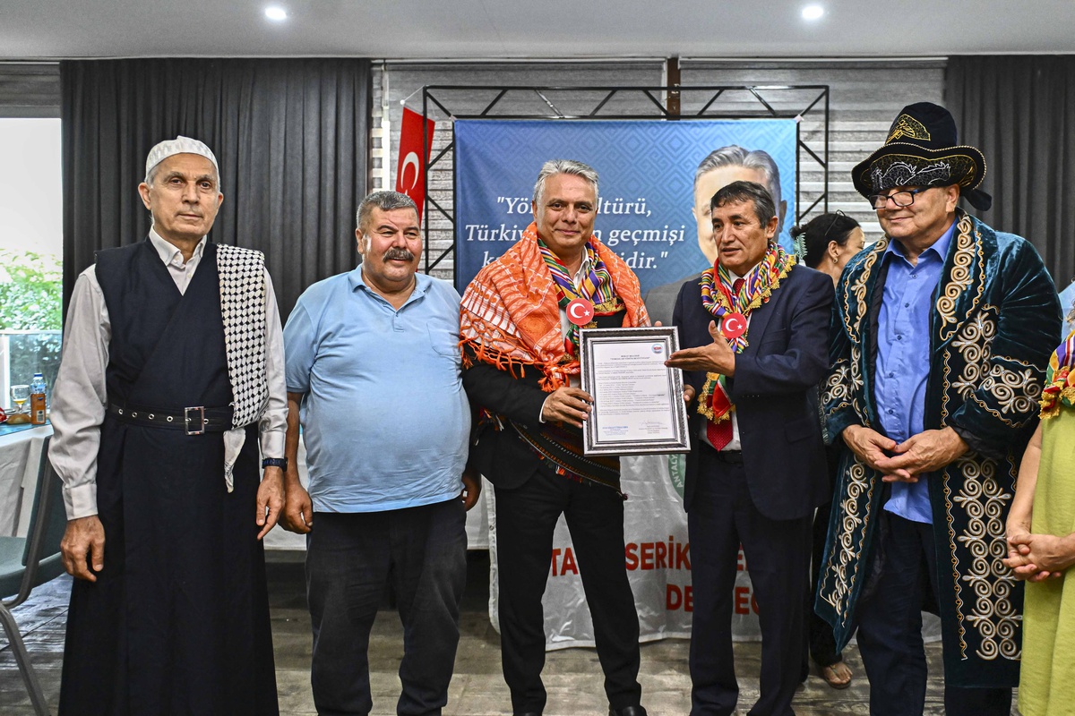 Muratpaşa Belediye Başkanı Uysal\'a, "Toroslar Yörük Beyi" ünvanı verildi