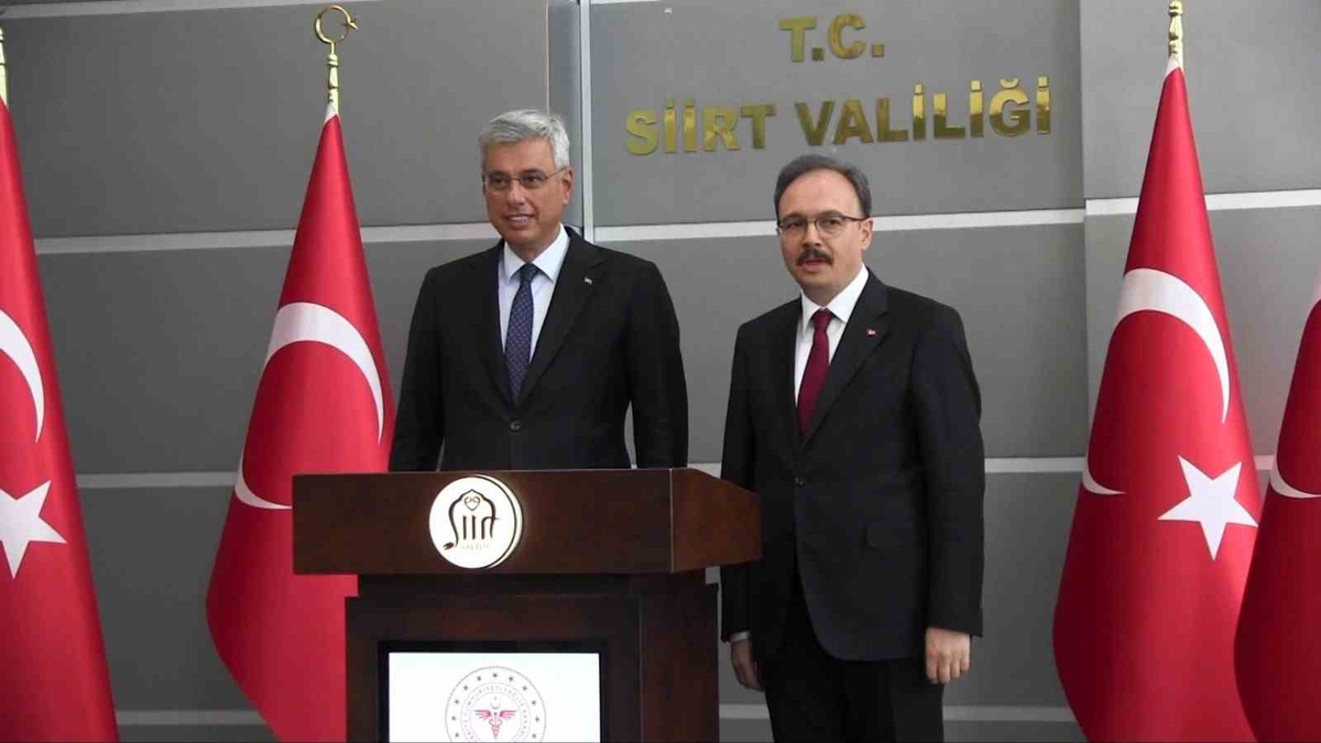 Bakan Memişoğlu Siirt\'te Sağlık Yatırımlarını Değerlendirdi