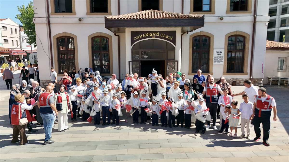 Sakarya\'da 25 Çocuk İçin Sünnet Töreni