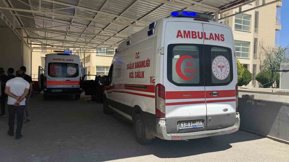 Siverek\'te Trafik Kazası: 4 Yaralı