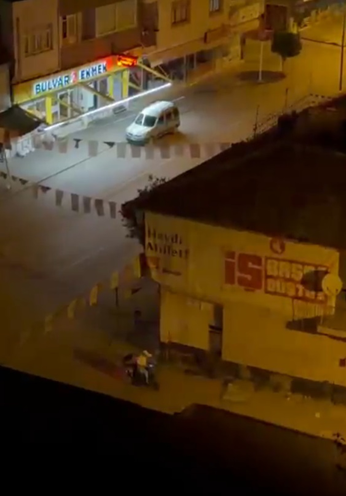 Pompalı Tüfekle Havaya Ateş Açtı
