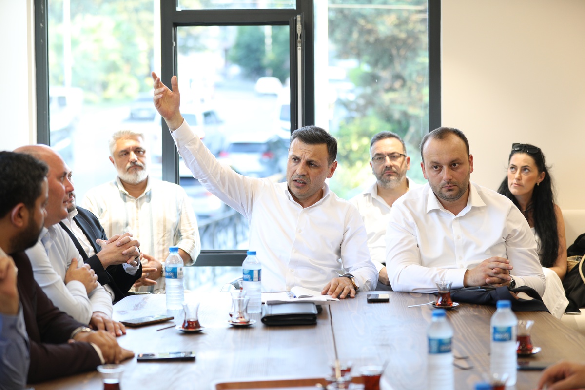 Özgür Çelik YENİ Parti İstanbul İl Başkanı oldu