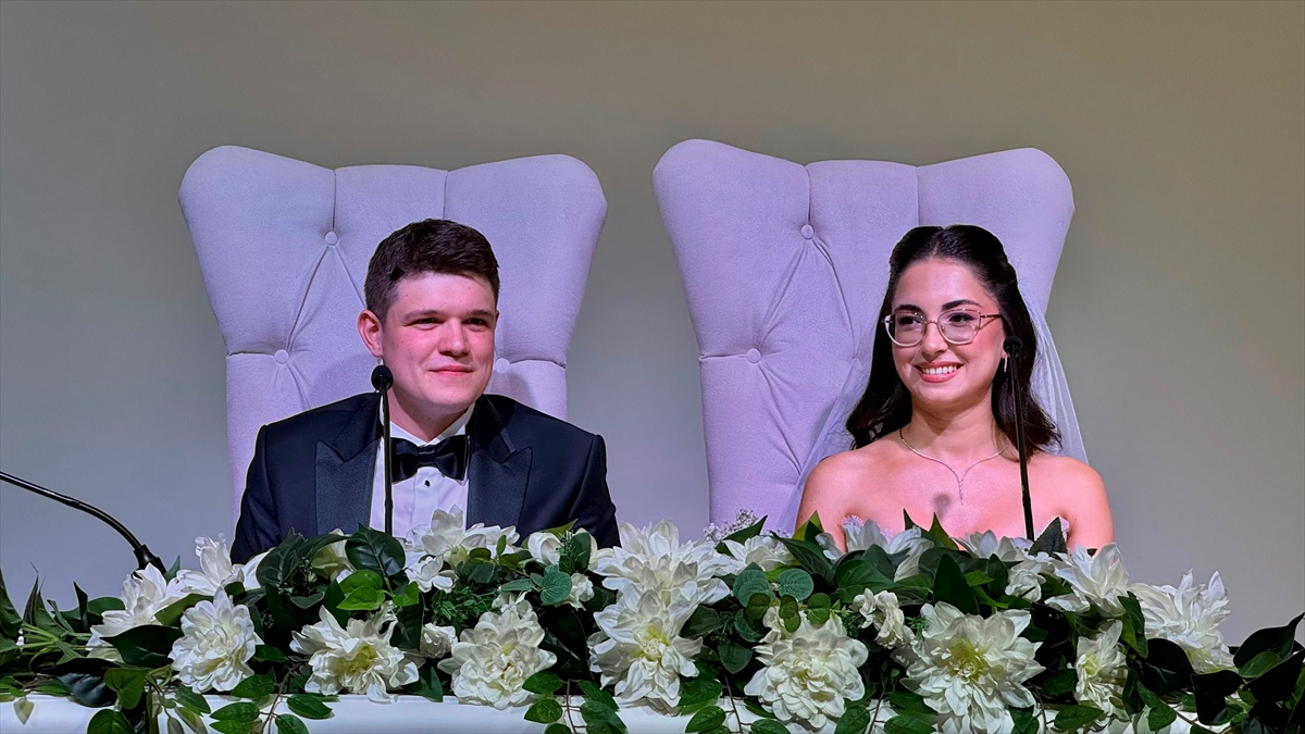 Damla Delialioğlu ve Mehmet Kaan Demirtaş Evlendi