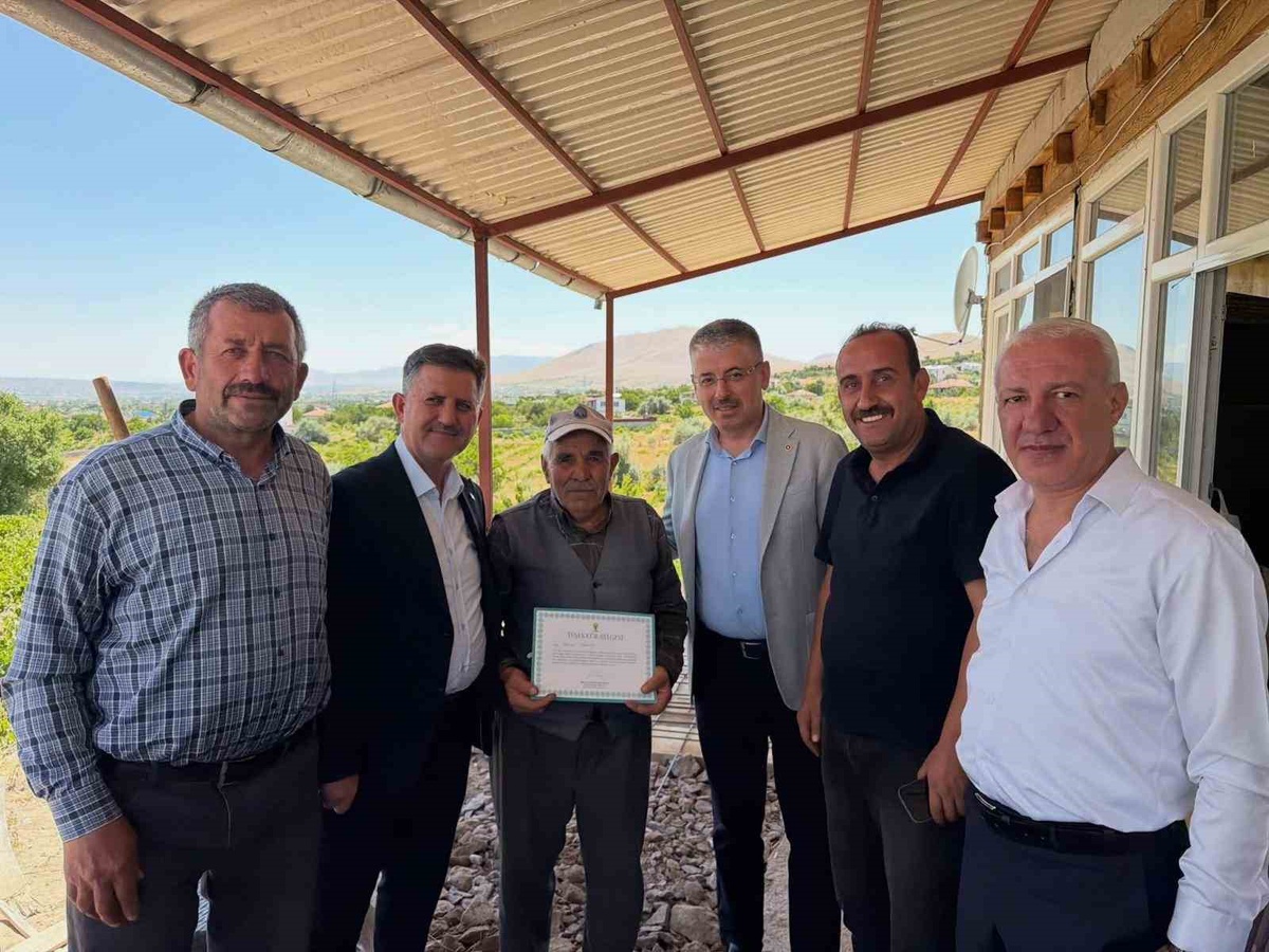 AK Parti Kayseri Teşkilatı’ndan 16 ilçede hane ve üye ziyareti