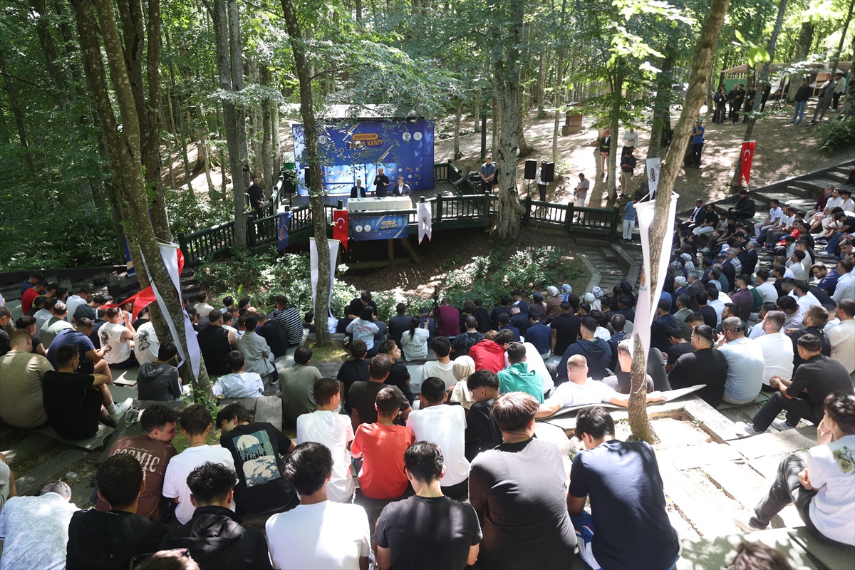 Gençlere İnsan Hakları Eğitimi
