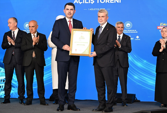 Bakan Kurum'dan Ahbap ve Haluk Levent'e imalı gönderme