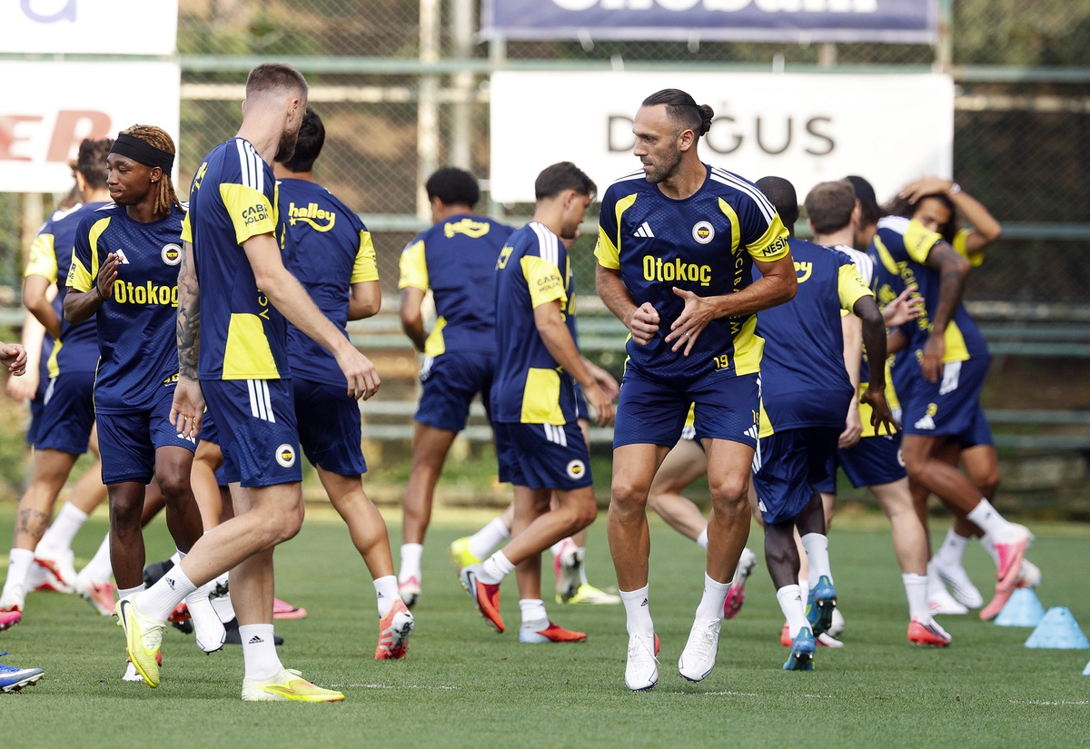 Fenerbahçe, Sturm Graz Maçına Hazırlanıyor