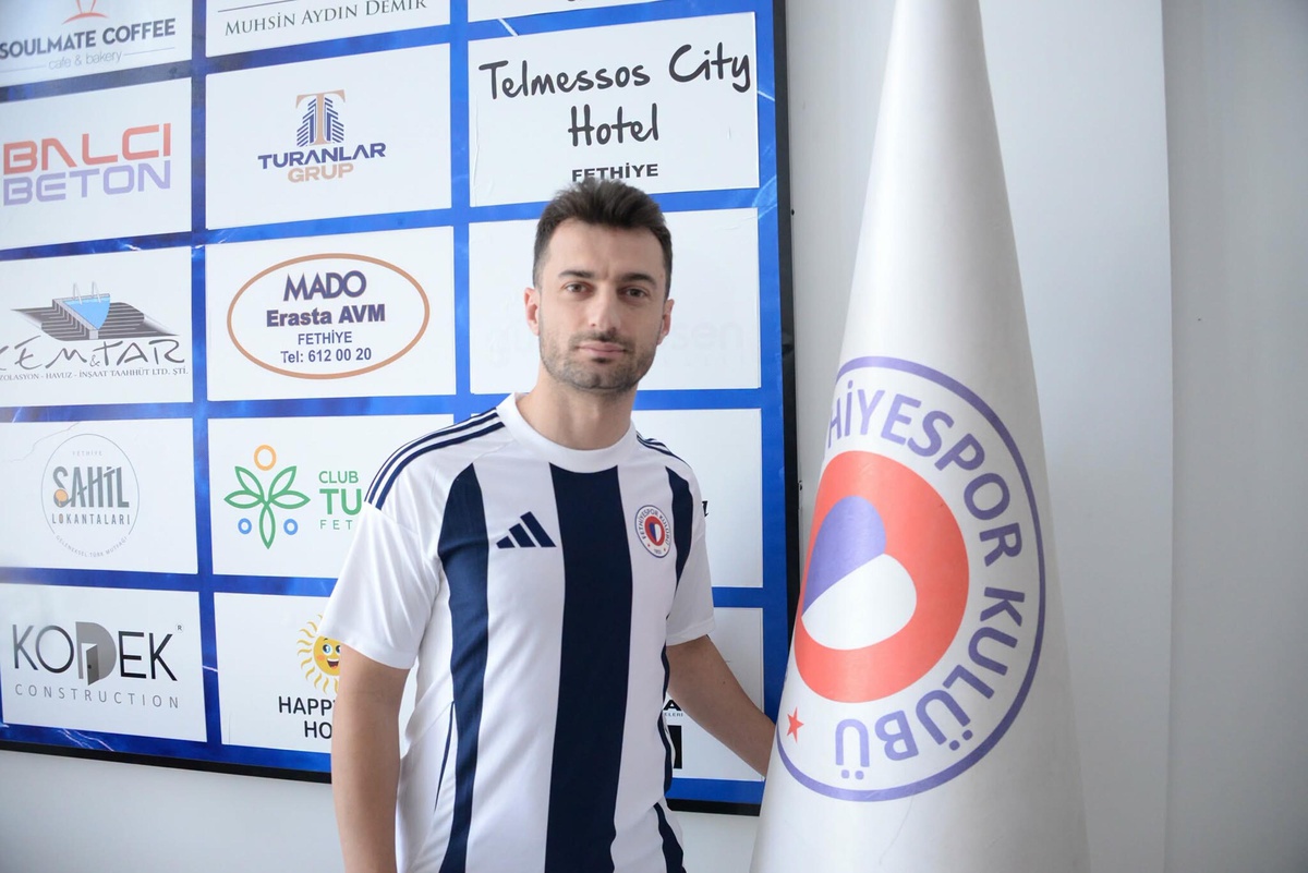 Fethiyespor, Burak Süleyman ile Anlaştı