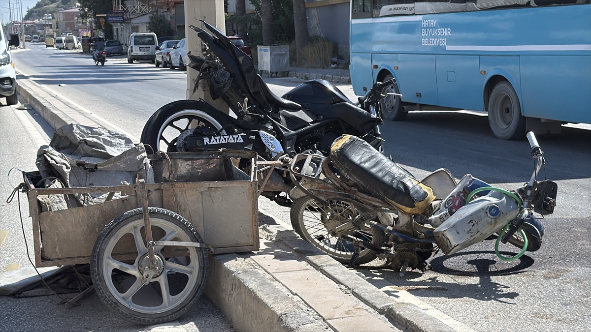 Antakya\'da Motosiklet Kazası: 1 Ölü, 1 Yaralı