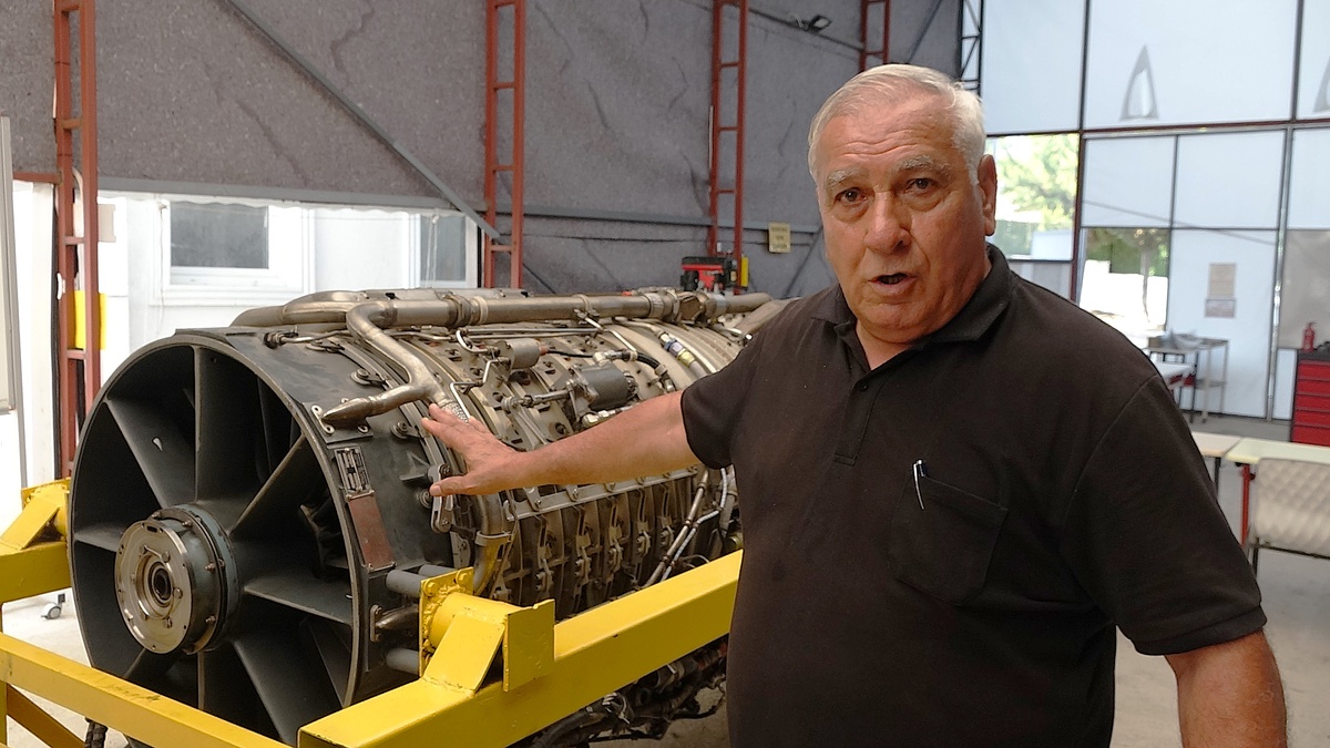 Havacılık Lisesi\'nde F-4 Motoru Eğitimi