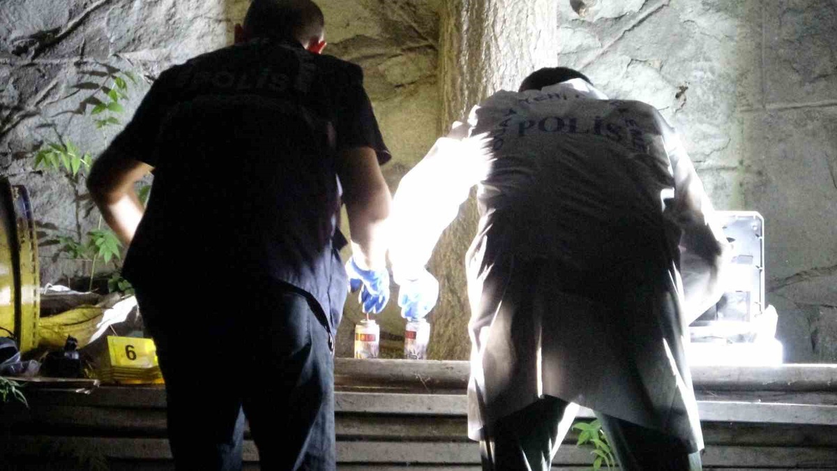 Isparta\'da Araçta Çakmak Gazı Patladı