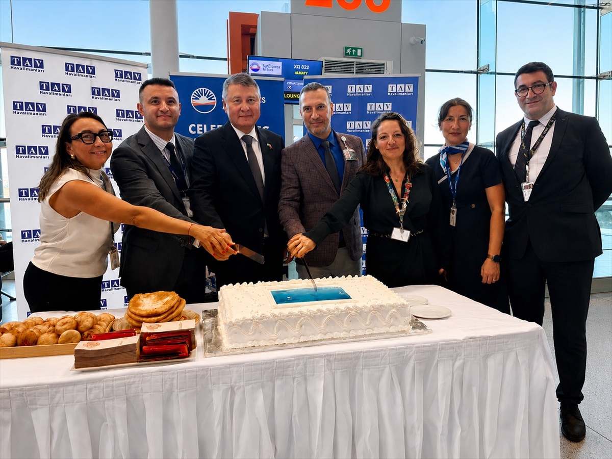 İzmir ile Almatı Arasında Direkt Uçuşlar Başladı